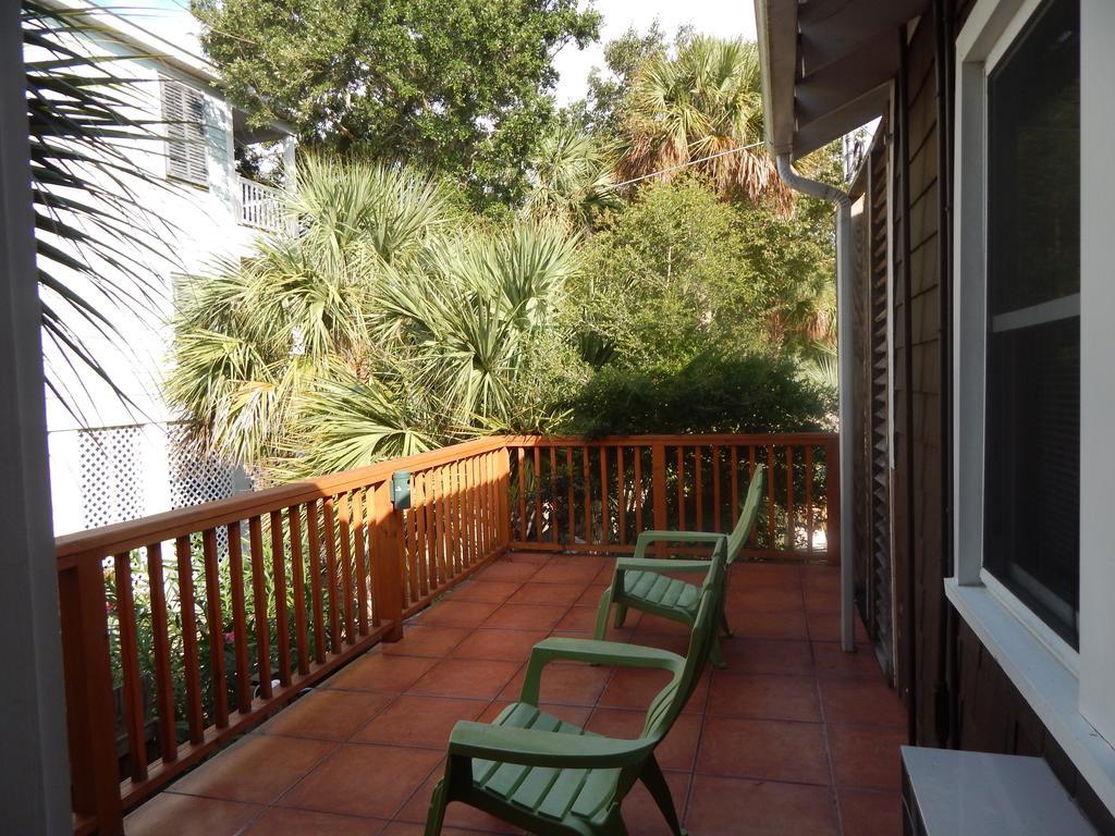 Holliday Inn Of Folly Beach Exterior foto